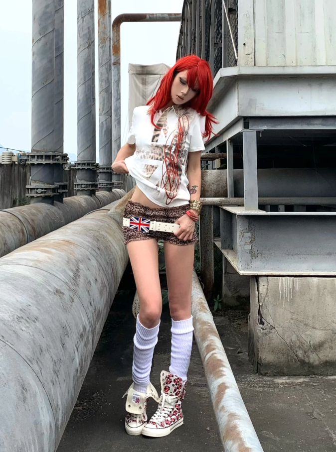 No E Mosen Flag Leopard Print Front Shoulder Tee