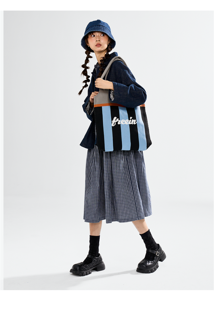 FREEIN original color-block striped knit bag