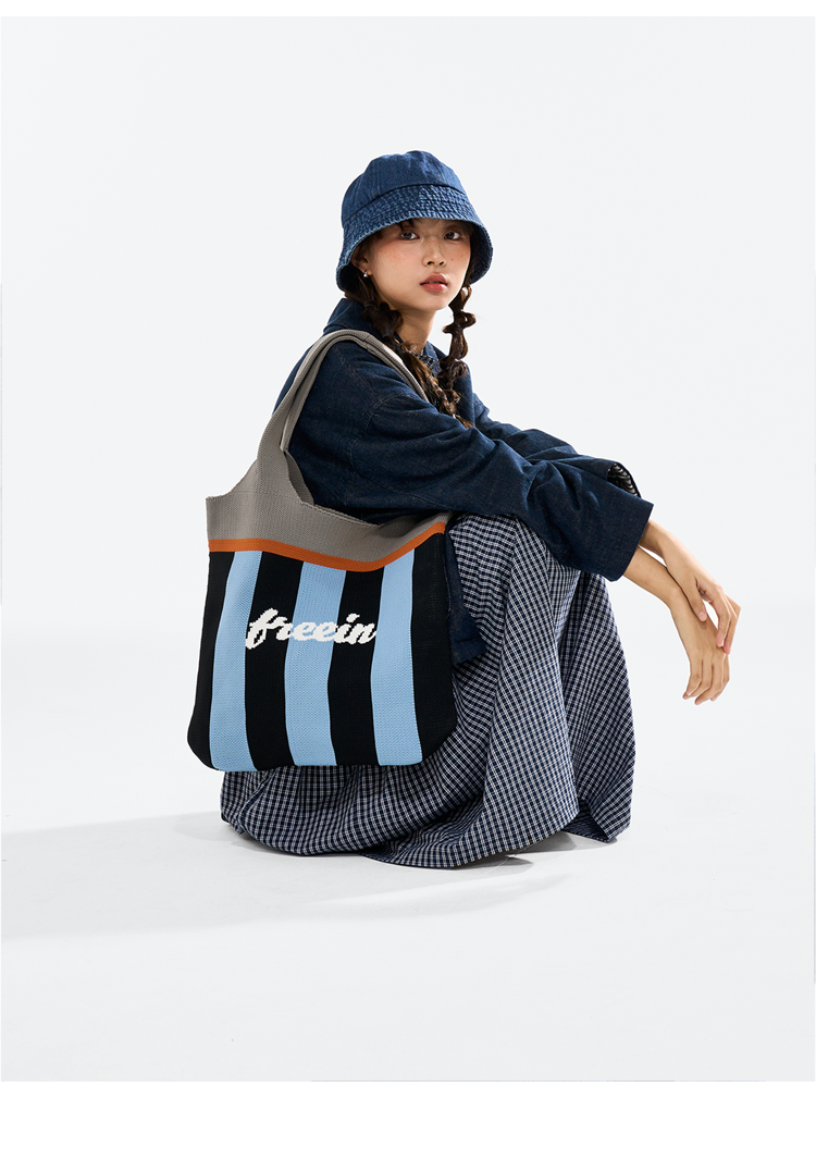 FREEIN original color-block striped knit bag