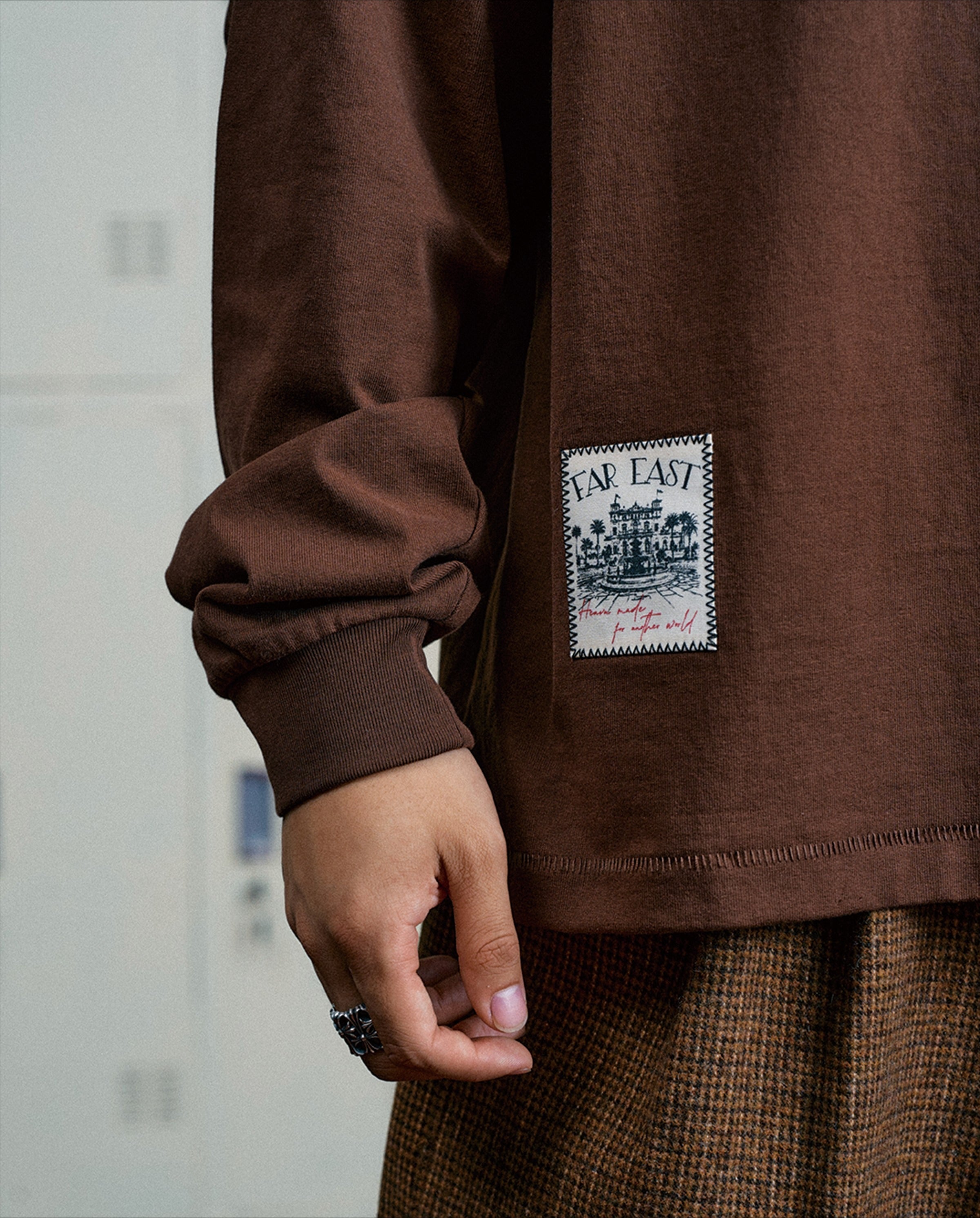 SWFI Patch Basic Small Neckline Long Sleeve