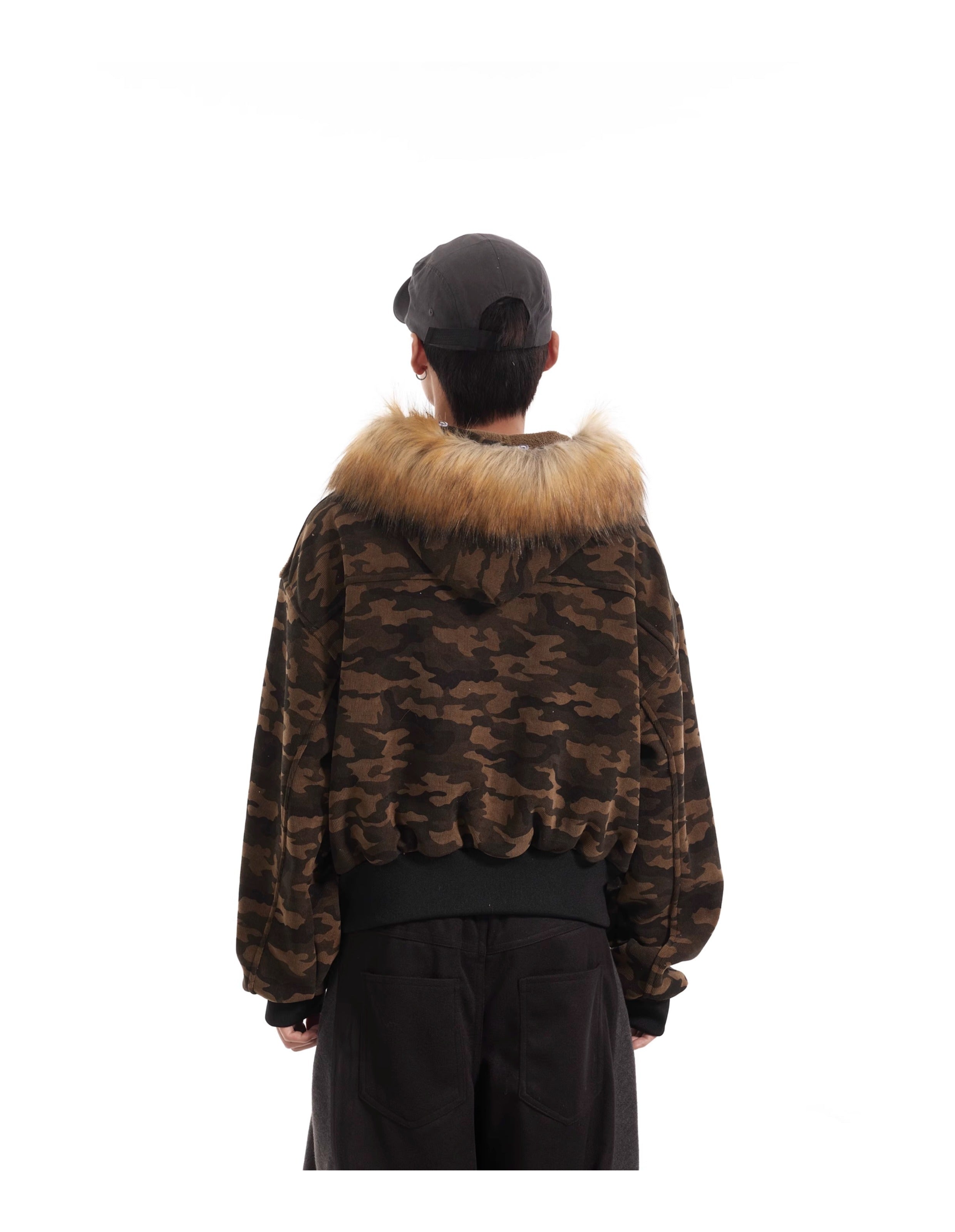 BTSG Stitching Camouflage Brushed fleece collar mountain carved padded jacket