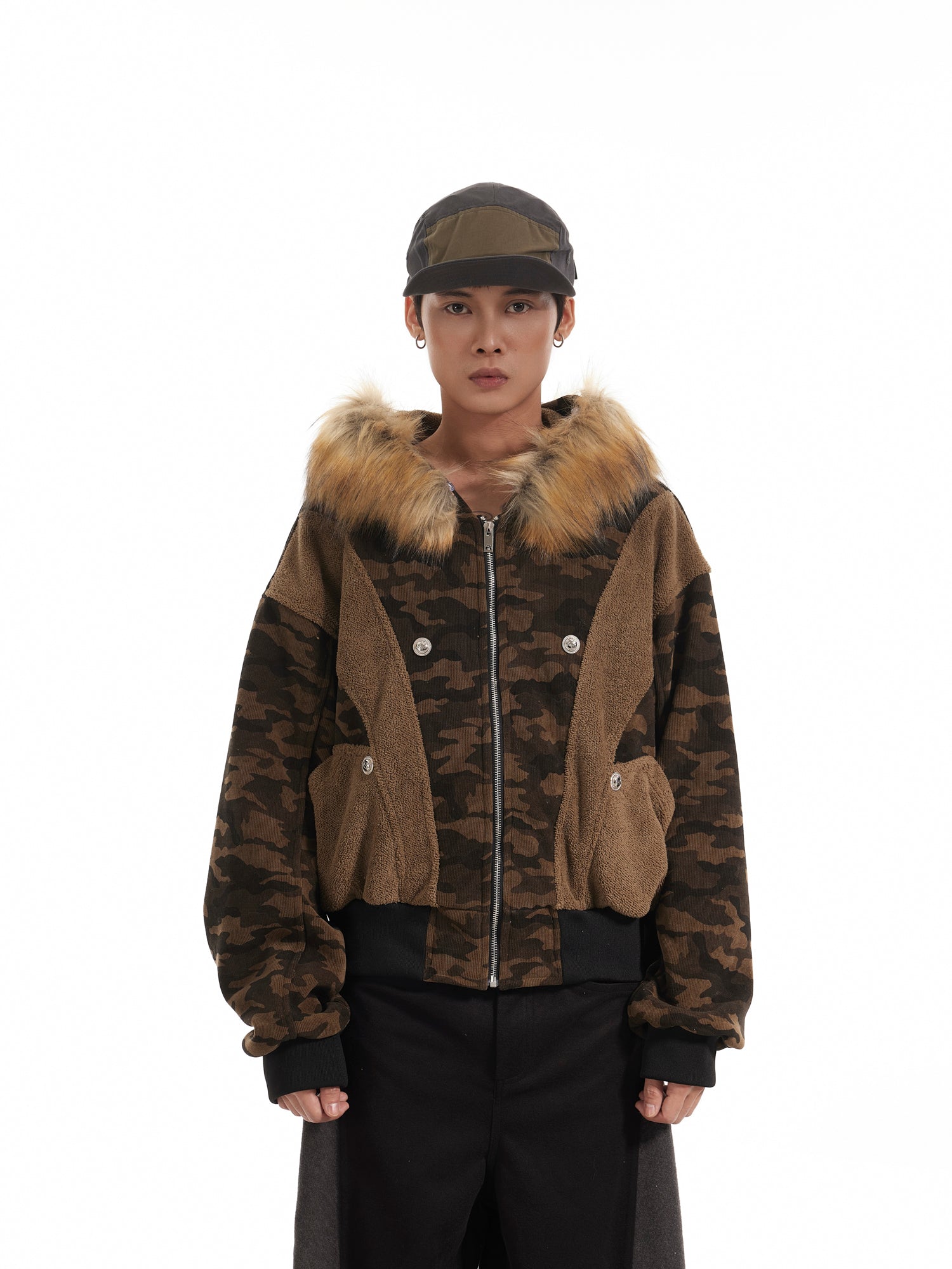 BTSG Stitching Camouflage Brushed fleece collar mountain carved padded jacket