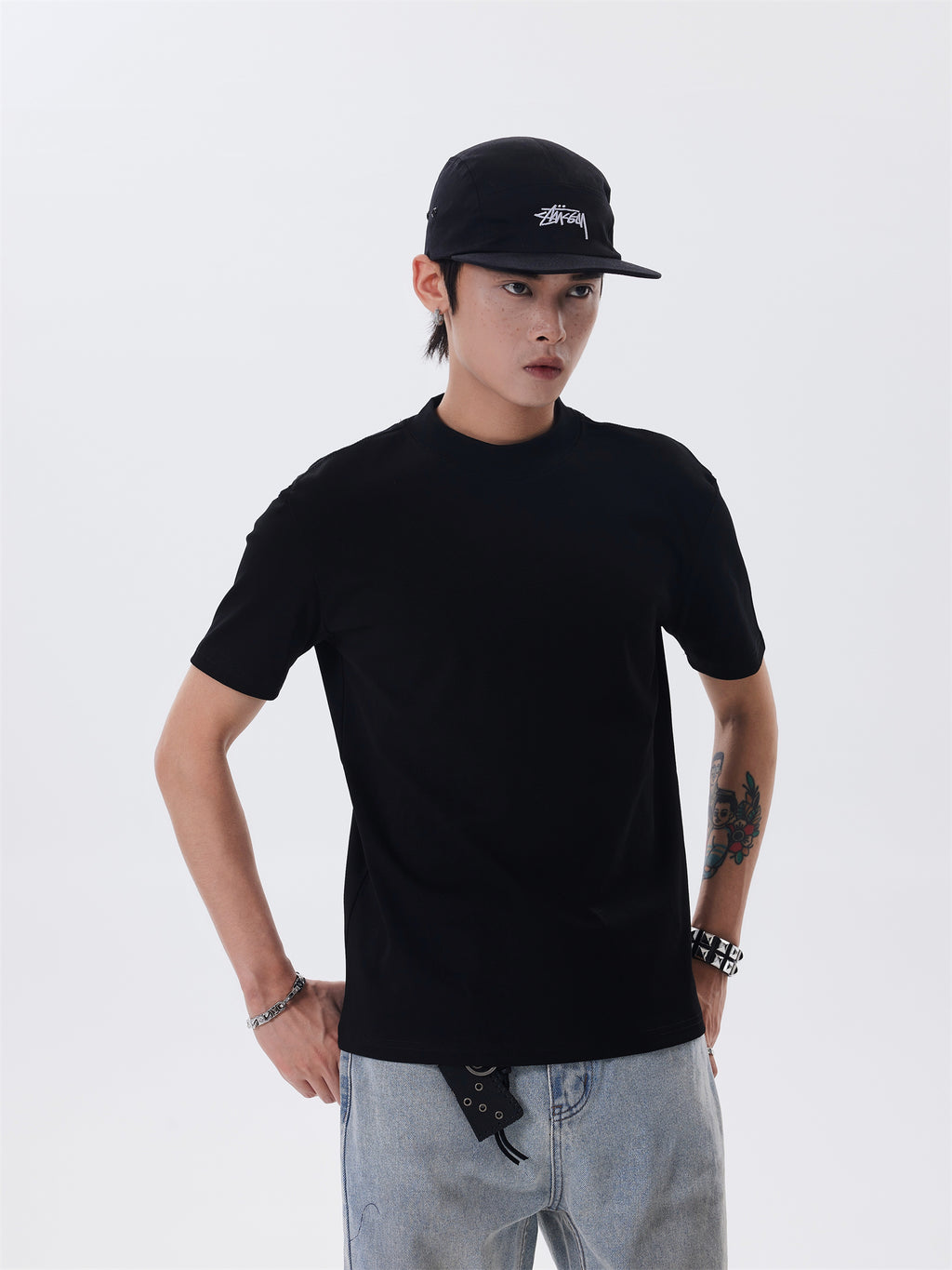 BTSG* Cleanfit Shoulder Solid Short Neckline Slim Tee
