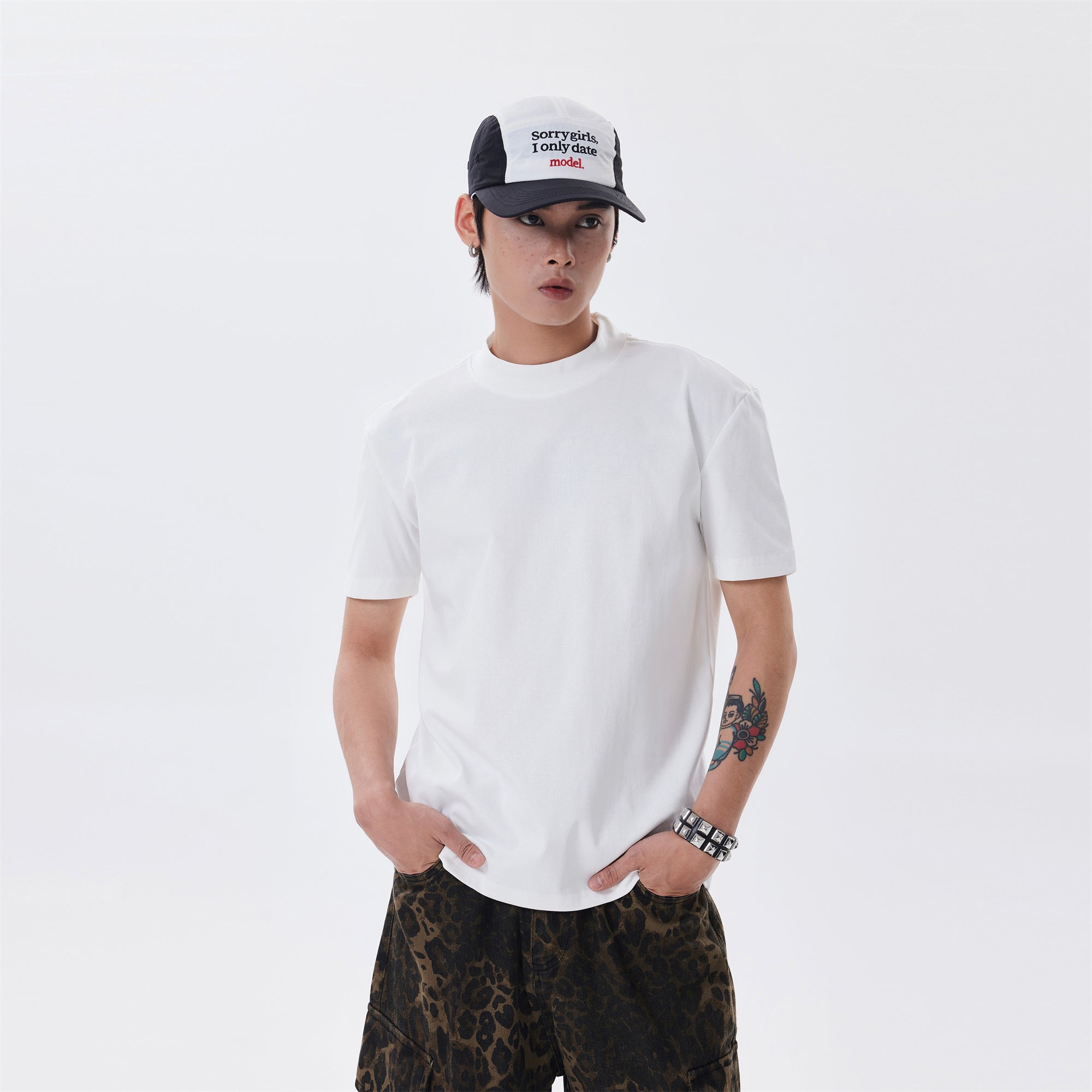 BTSG* Cleanfit Shoulder Solid Short Neckline Slim Tee