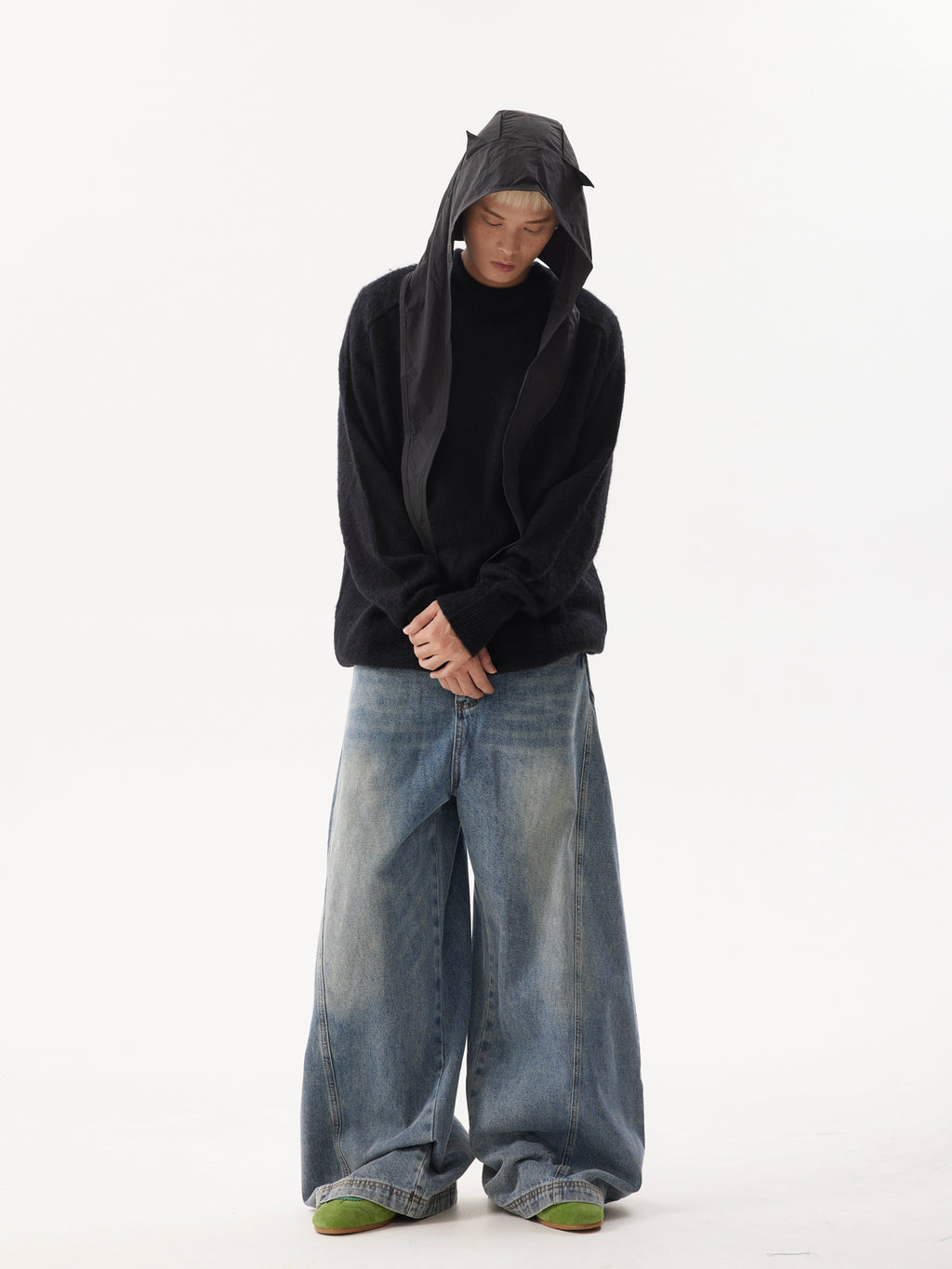 BTSG Wash deconstruction relaxed loose wide leg mop scimitar jeans