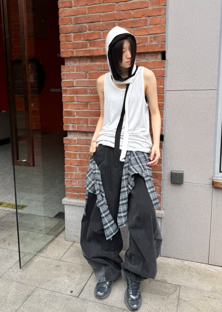 RELABEL Slim-fit Pleated Suspenders