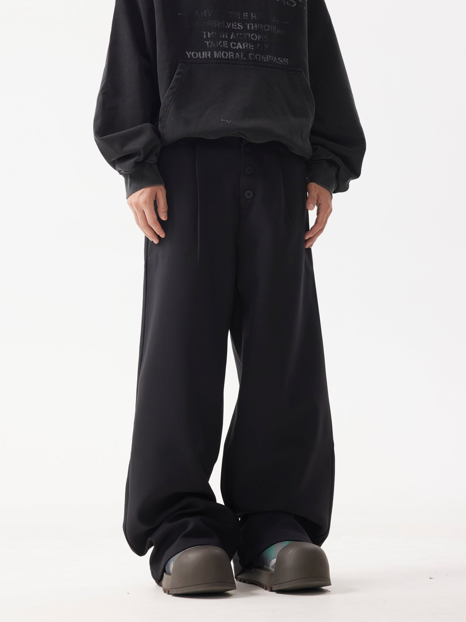 BTSG high-end multi-button wide-leg trousers