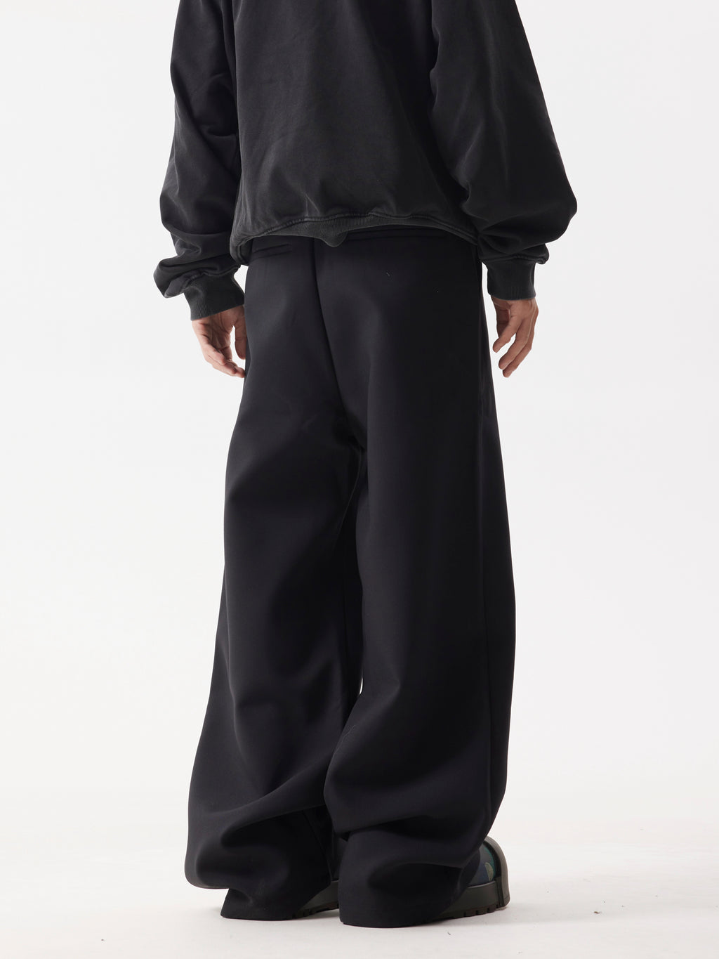 BTSG high-end multi-button wide-leg trousers