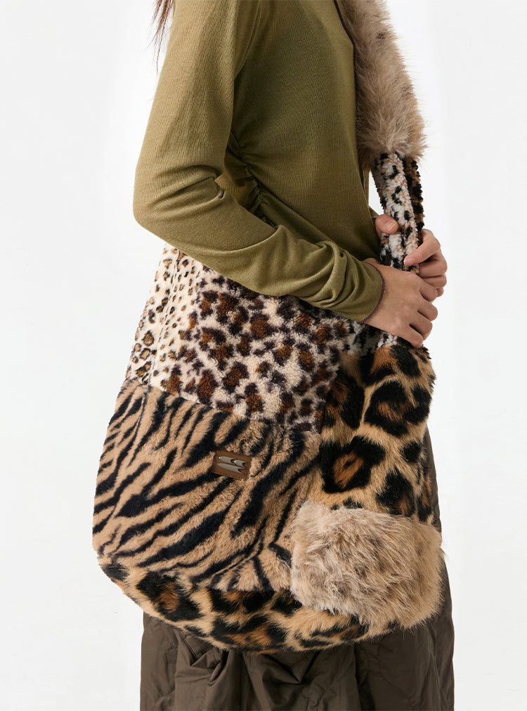 CryingCenter Assorted animal fur panelled cross-body bag Crying Center