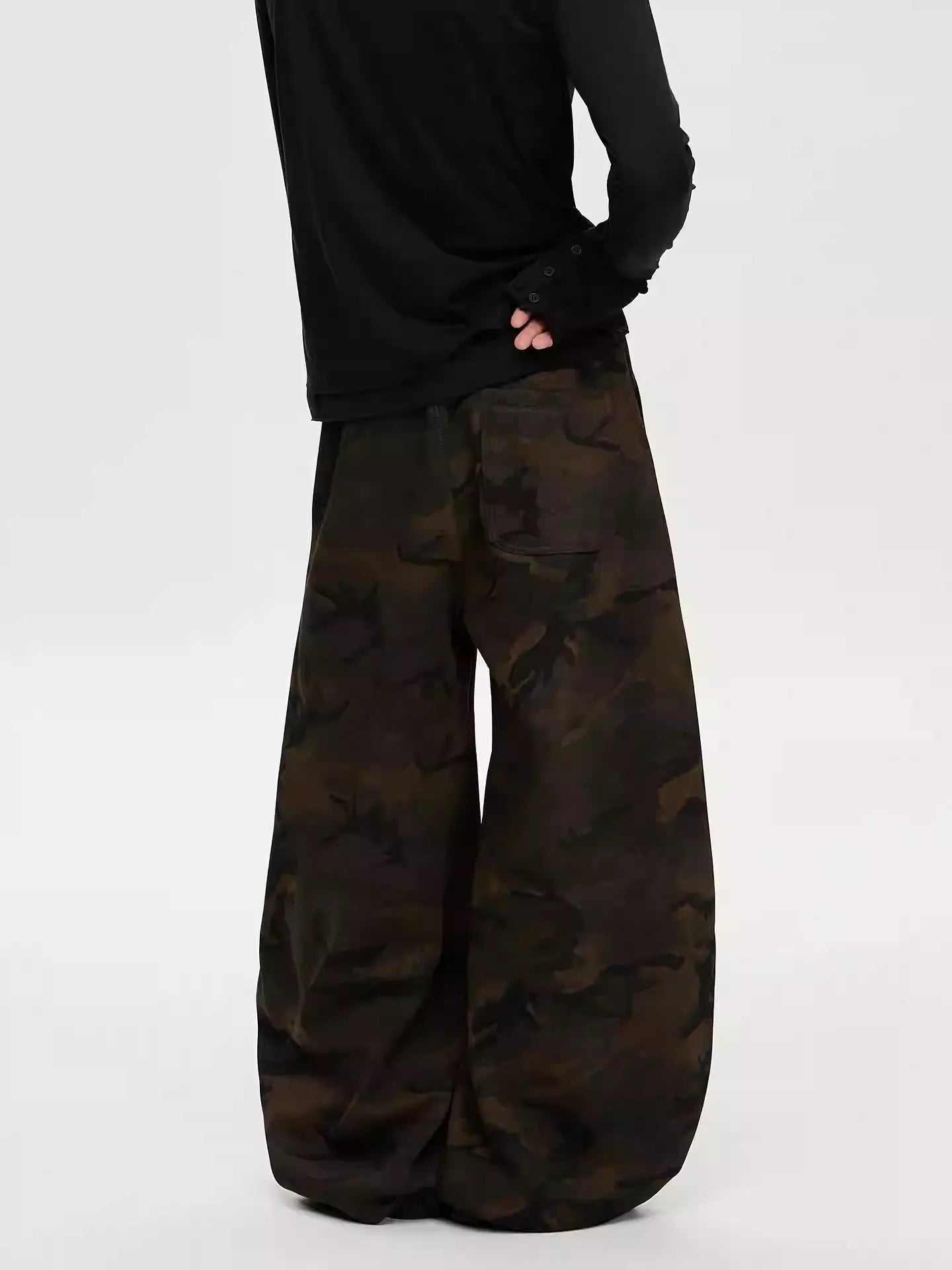 11KN Retro Camouflage Wide-leg Cargo Pants