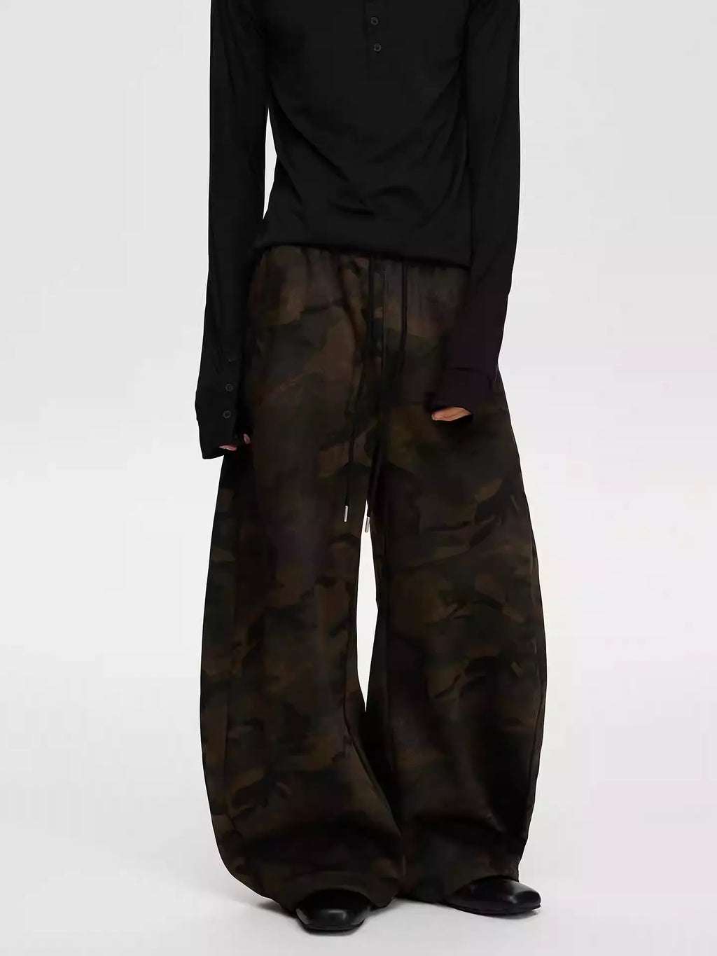 11KN Retro Camouflage Wide-leg Cargo Pants